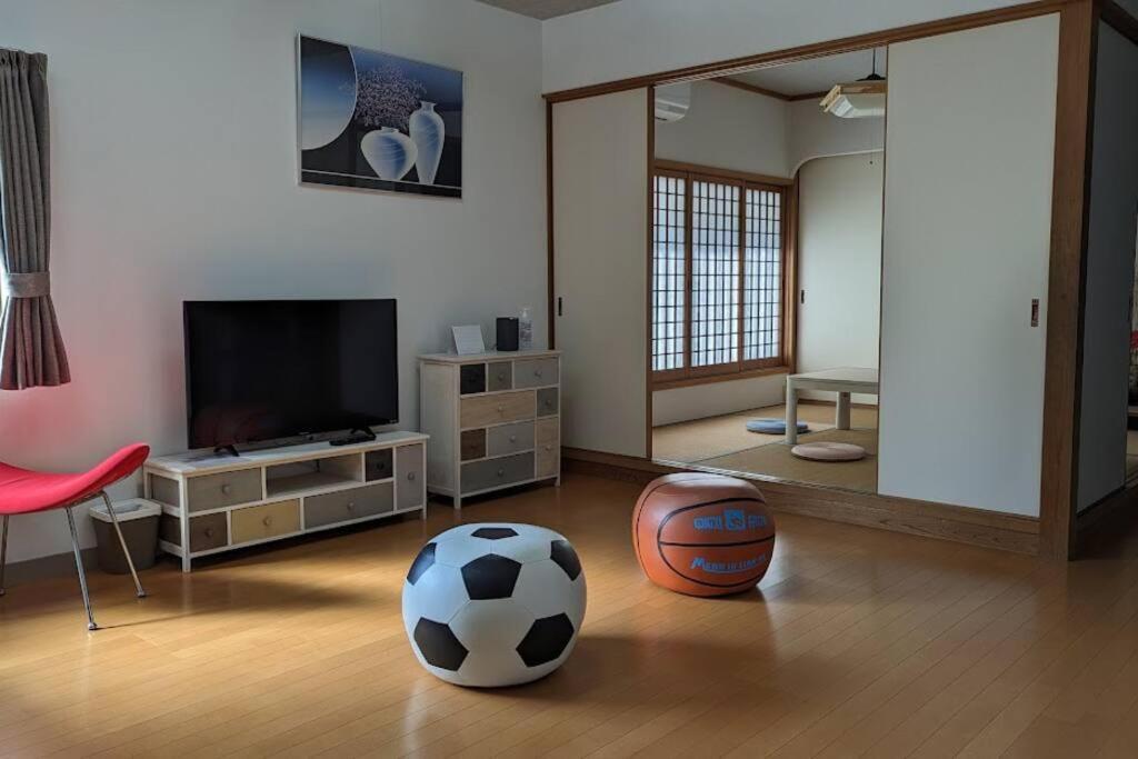 Roomy 4Br Home Sleeps 9／Shinosaka／Large Groups المظهر الخارجي الصورة